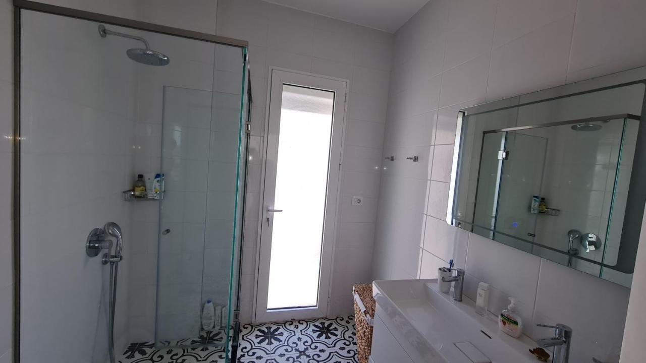 Rocknest Sea View Penthouse Διαμέρισμα Σαράντα Εξωτερικό φωτογραφία